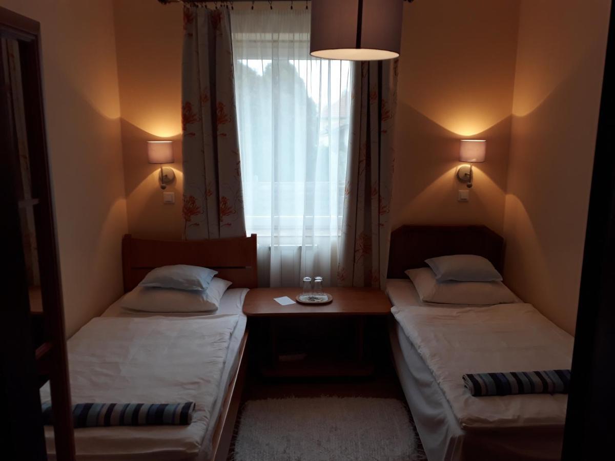 Szilvia Panzio Gyomaendrod Bed and Breakfast Eksteriør billede