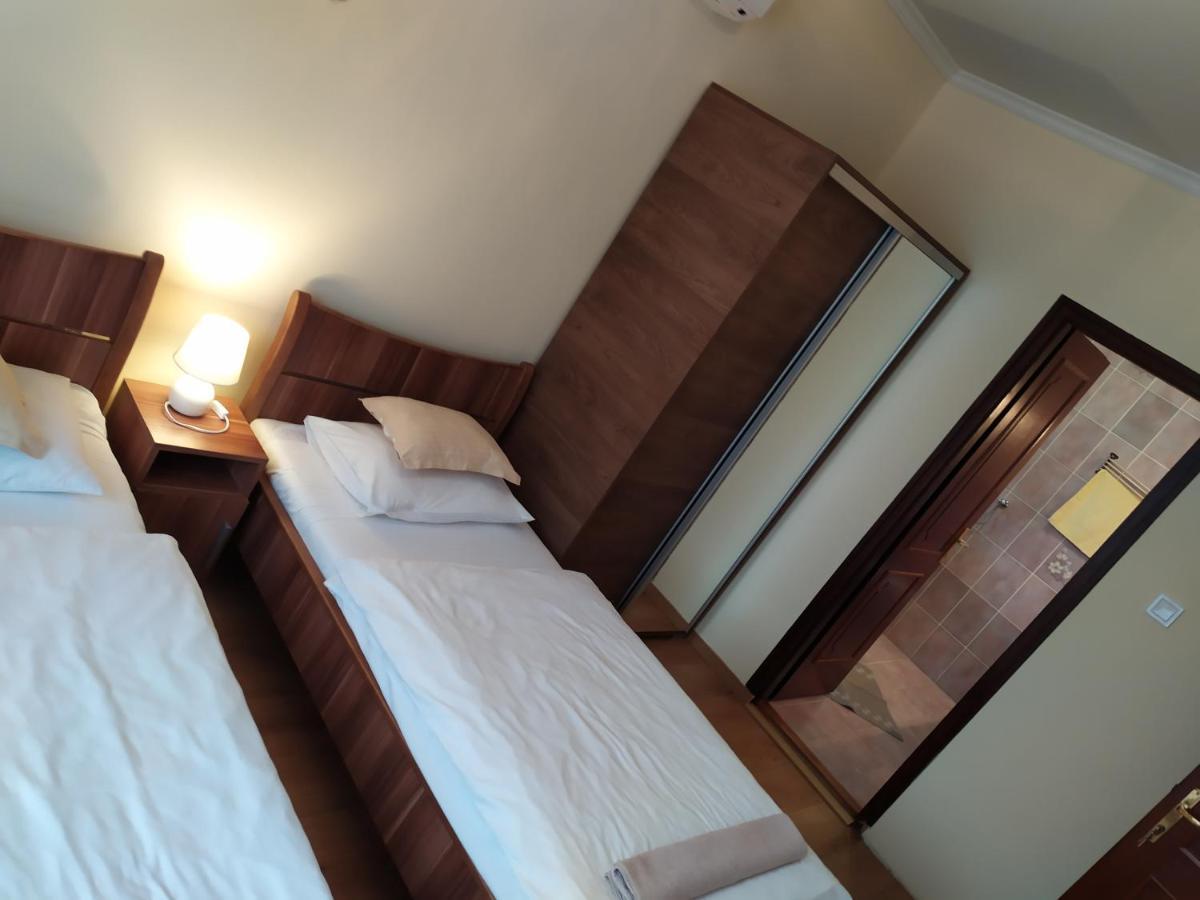Szilvia Panzio Gyomaendrod Bed and Breakfast Eksteriør billede