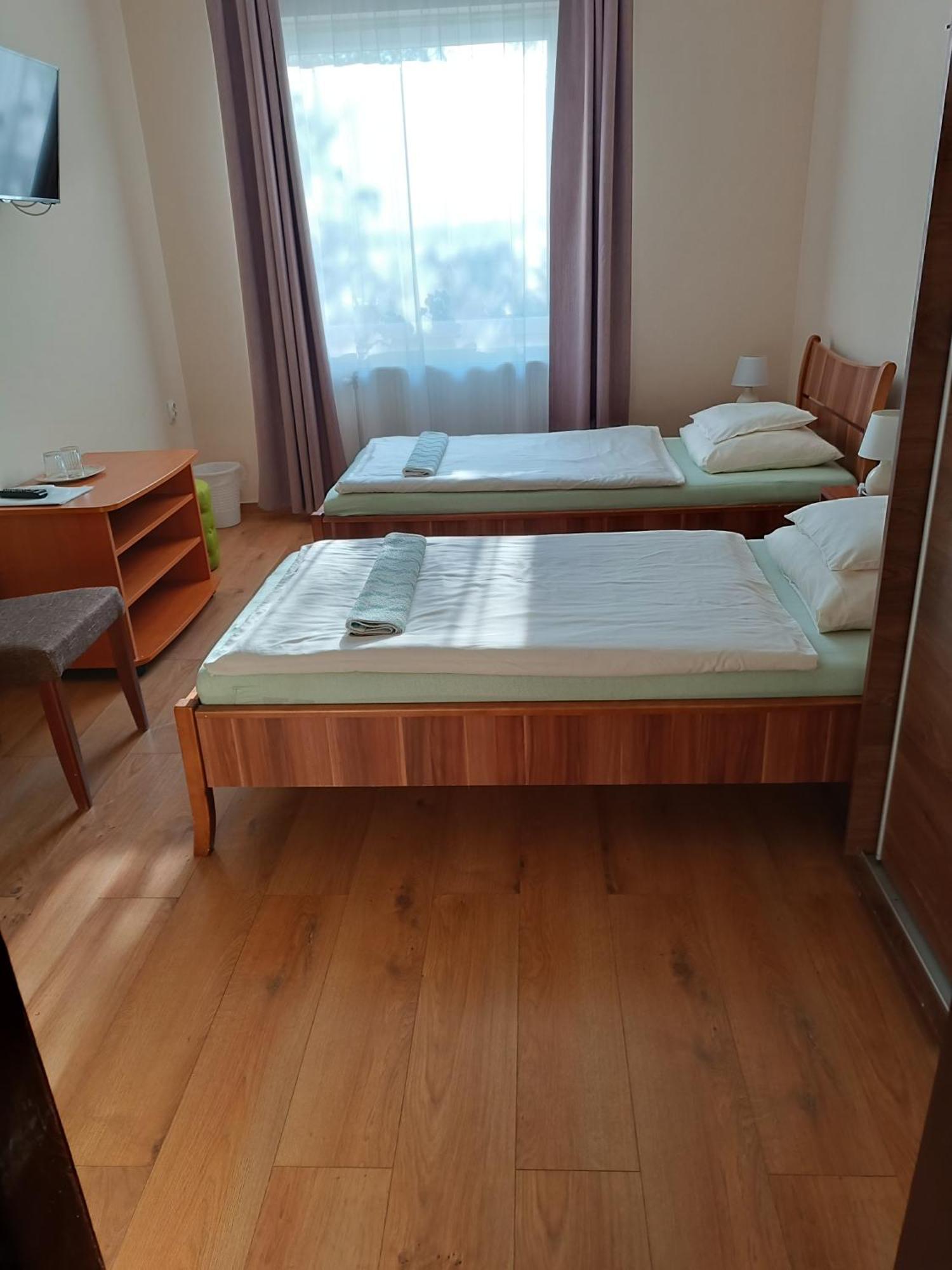 Szilvia Panzio Gyomaendrod Bed and Breakfast Eksteriør billede